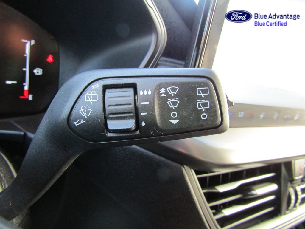 Certified 2026 Ford Escape SE w/ Class II Trailer Tow Package FWD image 35