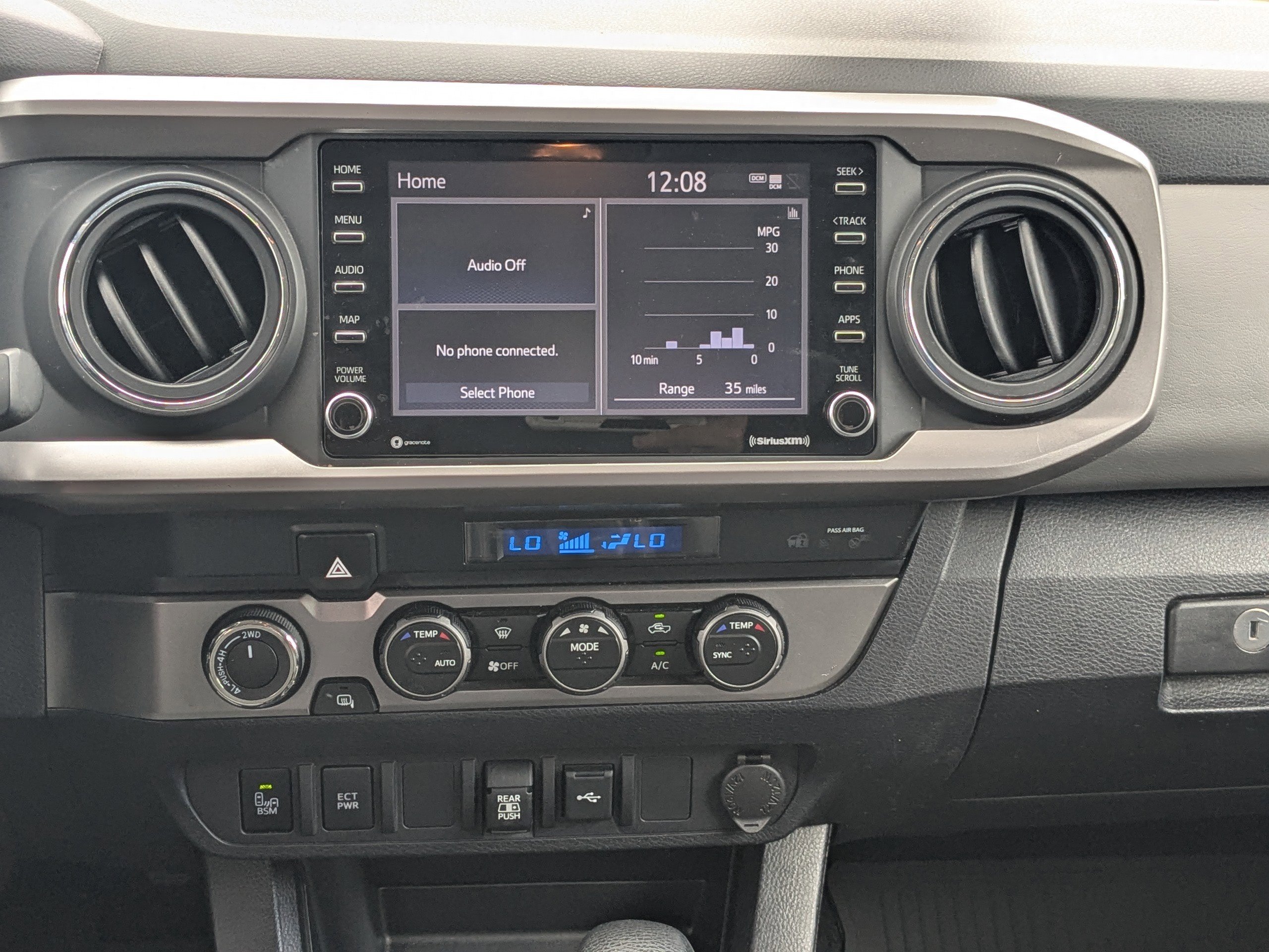 Used 2022 Toyota Tacoma SR5 w/ Technology Package image 16