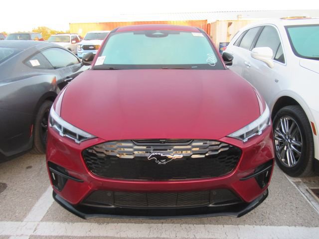 Certified 2025 Ford Mustang Mach-E Premium w/ Sport Appearance Package AWD/4WD image 4