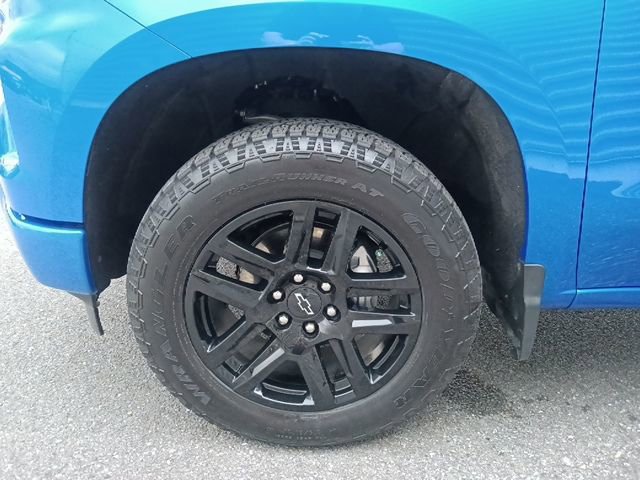 Used 2025 Chevrolet Silverado 1500 Custom w/ Turbomax Blackout Package image 10