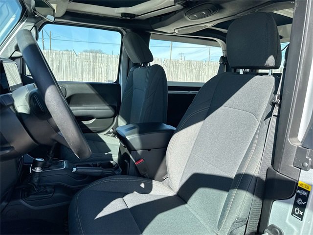 Used 2024 Jeep Wrangler Sport image 17