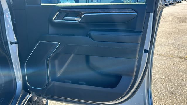 Used 2024 GMC Sierra 2500 SLE w/ Preferred Package image 10