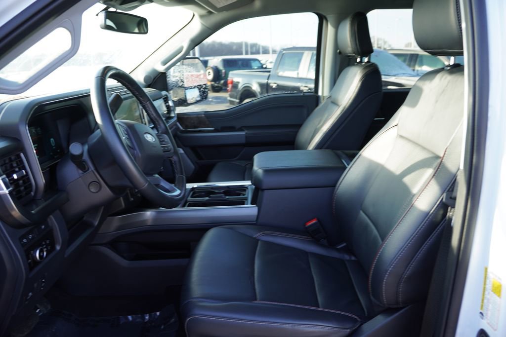 Certified 2023 Ford F350 Lariat w/ Chrome Package image 17