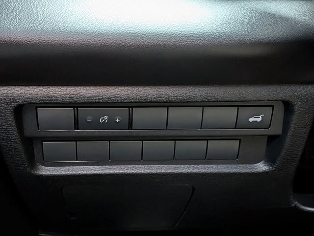 Used 2024 Mitsubishi Outlander SE FWD image 19