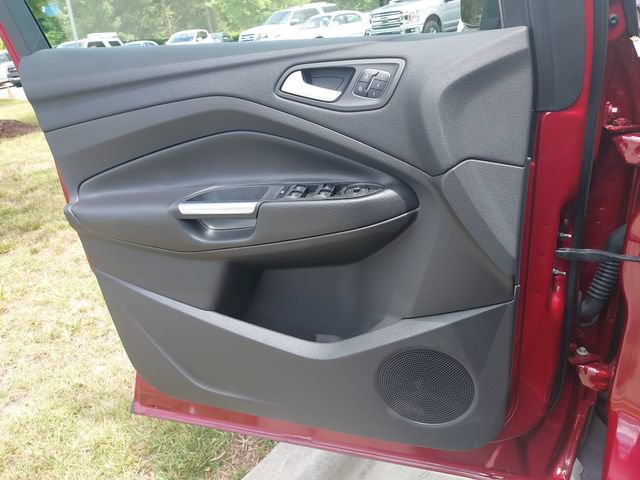 Certified 2017 Ford Escape Titanium AWD/4WD image 27