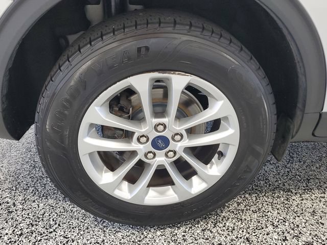 Certified 2022 Ford Escape S AWD/4WD image 5