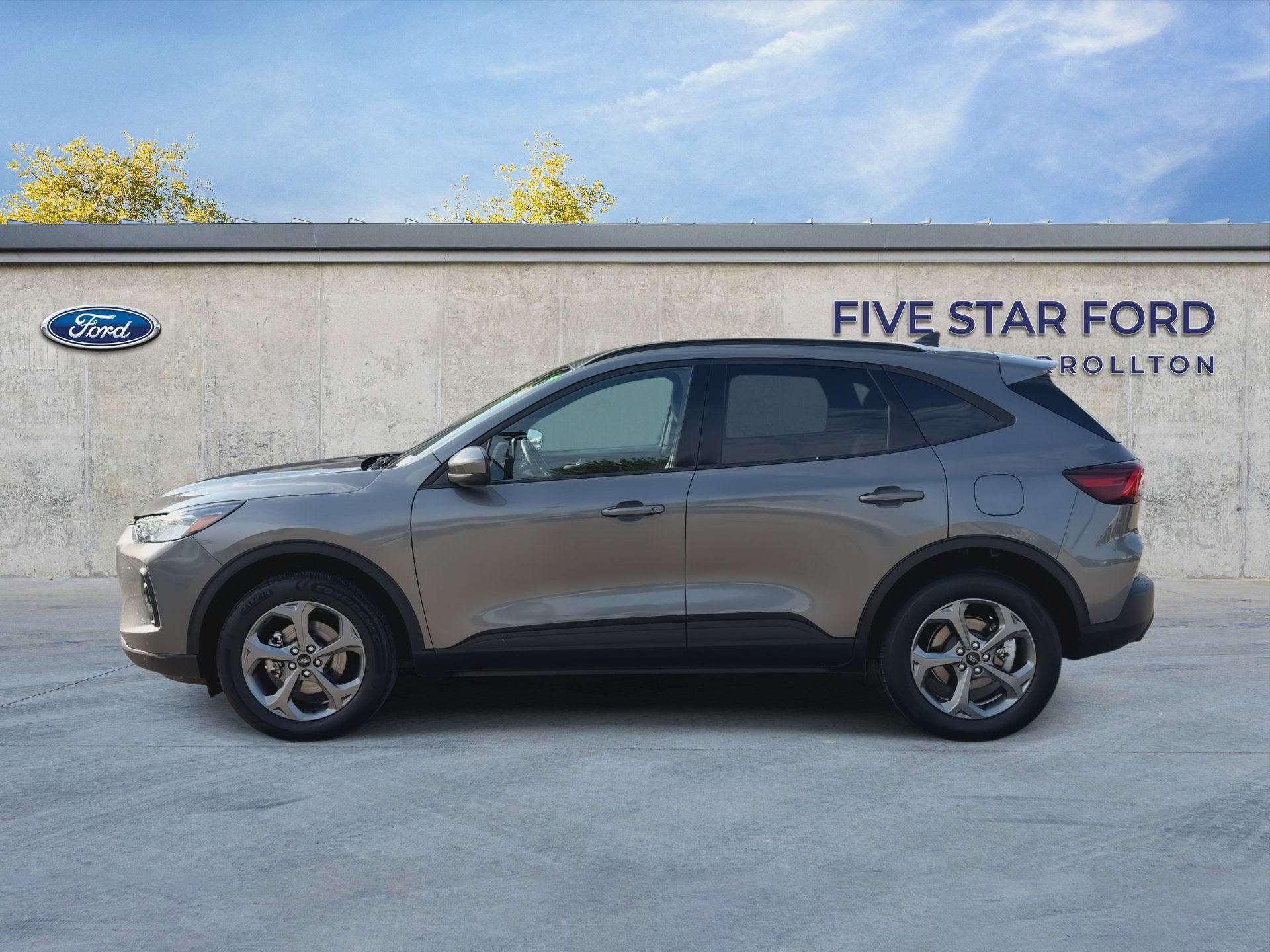 Certified 2025 Ford Escape ST-Line Select AWD/4WD image 5