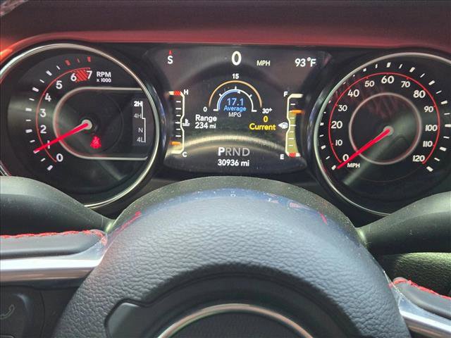 Used 2022 Jeep Wrangler Unlimited Rubicon w/ Cold Weather Group AWD/4WD image 9