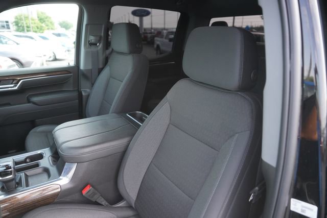 Used 2025 GMC Sierra 1500 Elevation w/ LPO, Elevation Black Package AWD/4WD image 10