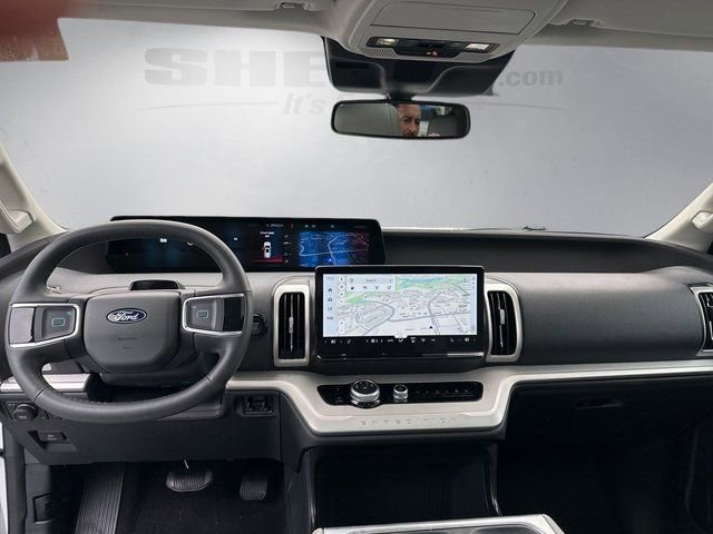 Certified 2025 Ford Expedition Max Active AWD/4WD image 3
