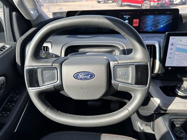 Certified 2025 Ford Expedition Active AWD/4WD image 27