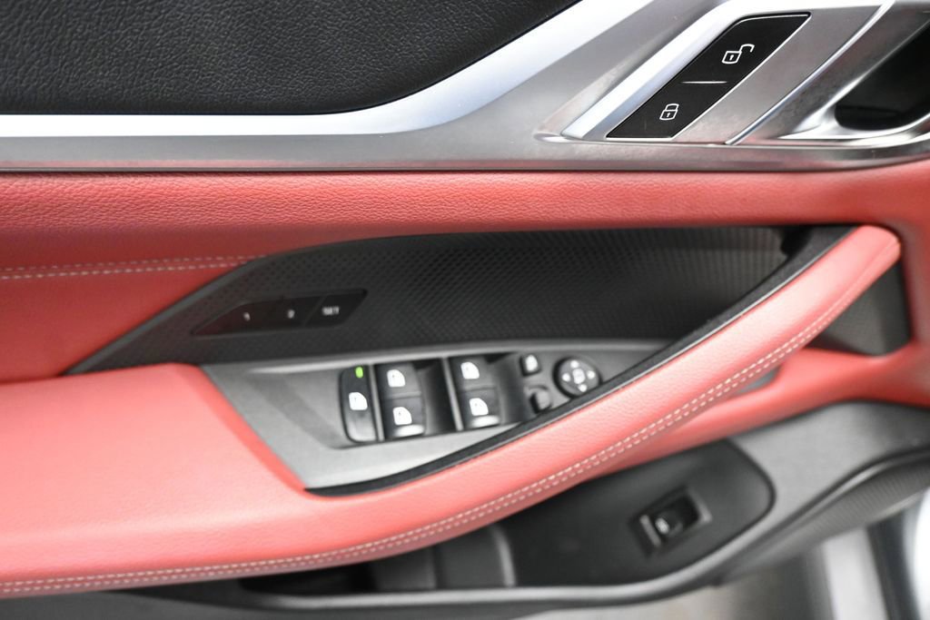 Used 2023 BMW i4 eDrive40 RWD image 10