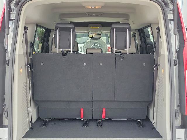 Certified 2023 Ford Transit Connect Titanium w/ Trailer Tow Package FWD image 10