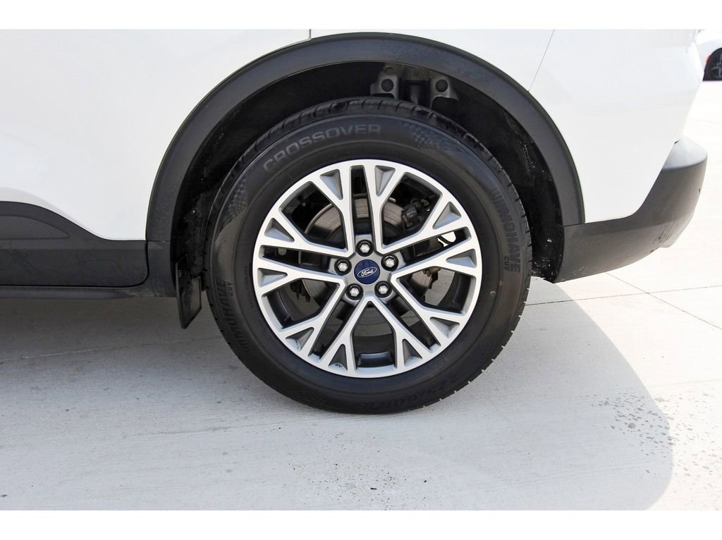 Certified 2022 Ford Escape SEL FWD image 31