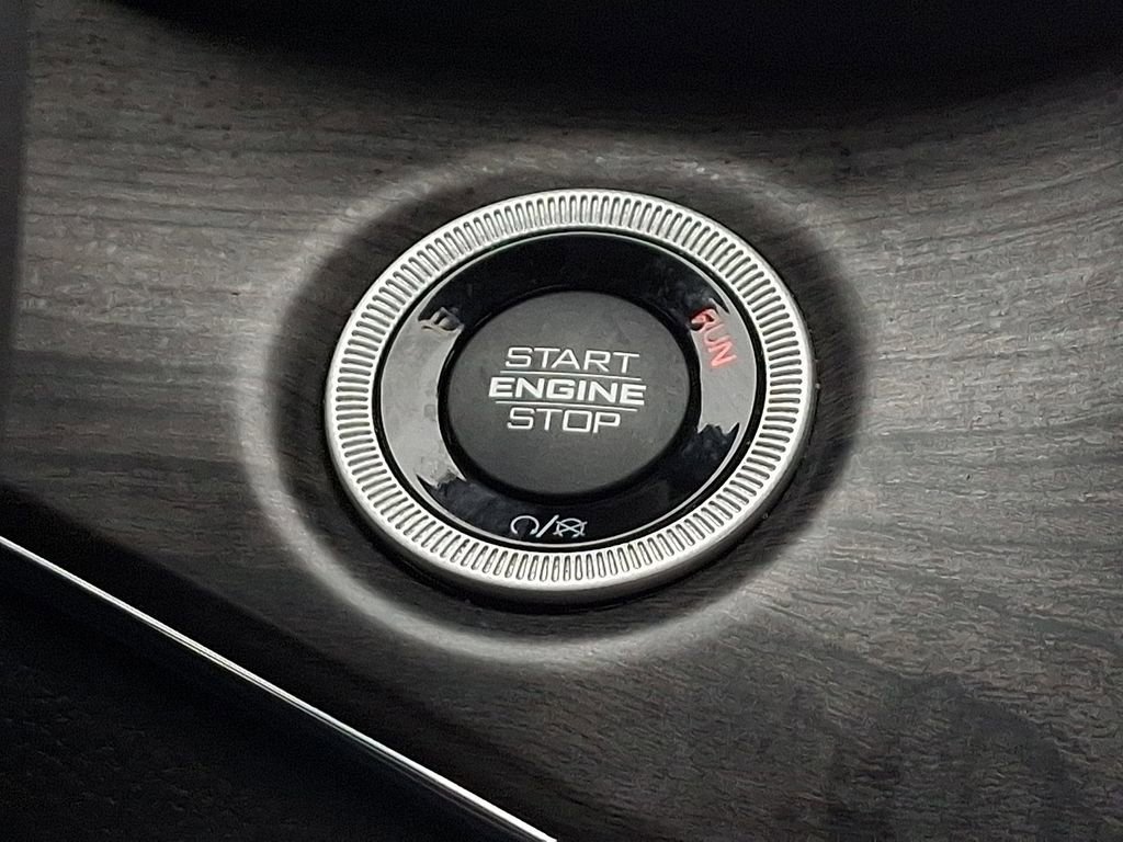 Used 2024 Jeep Grand Cherokee Overland w/ Trailer Tow Package image 24