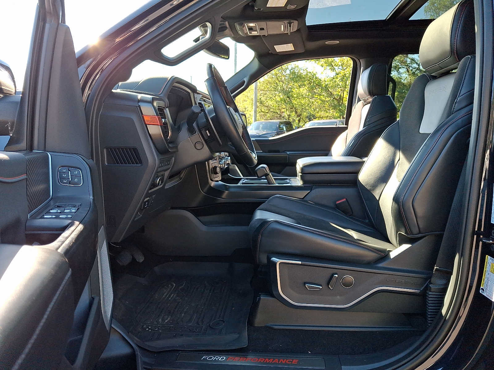 Certified 2024 Ford F150 Raptor AWD/4WD image 13