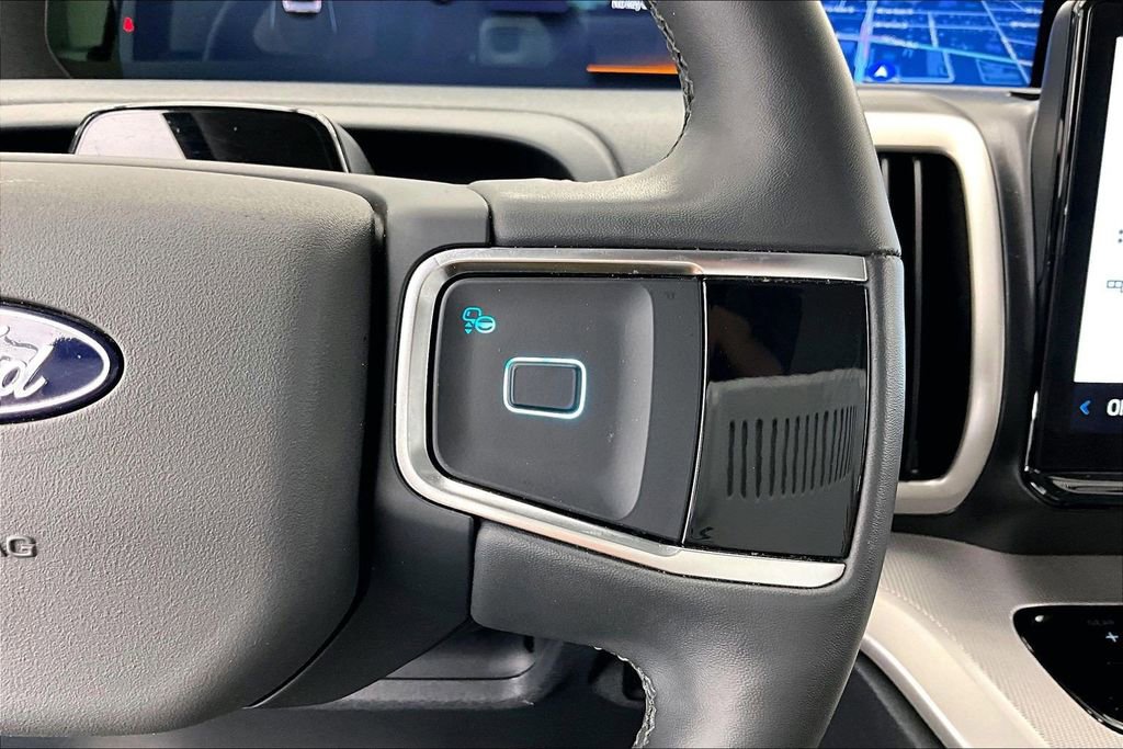 Certified 2025 Ford Expedition Max Active AWD/4WD image 19