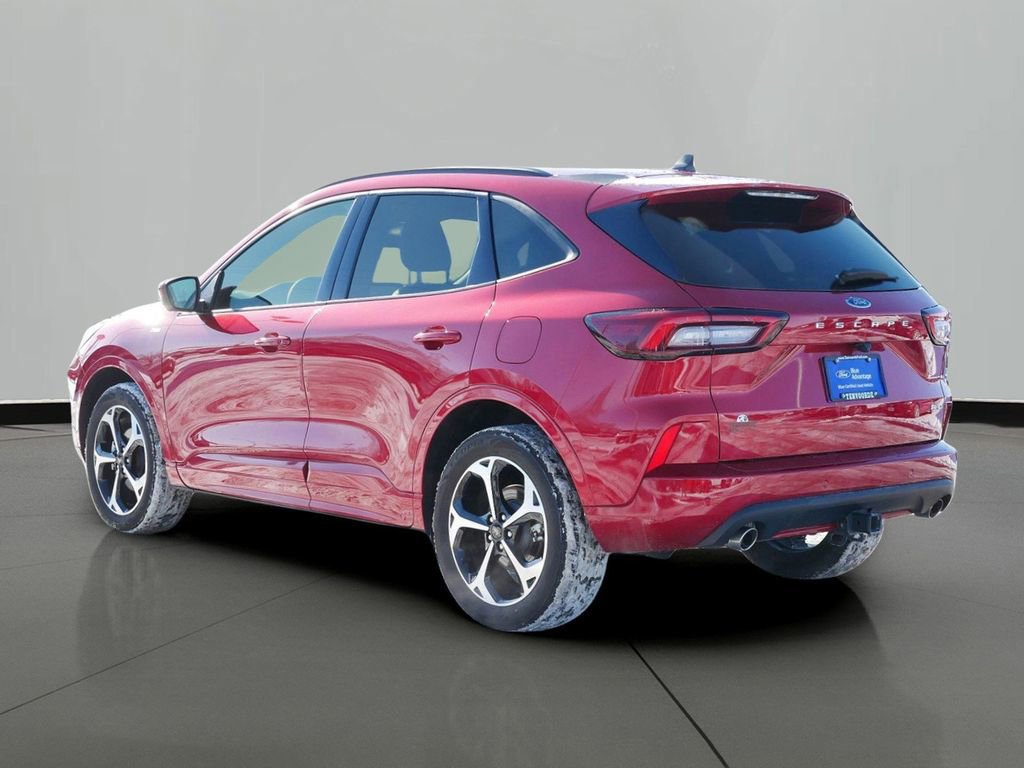 Certified 2023 Ford Escape ST-Line Select w/ Tech Pack #2 image 3