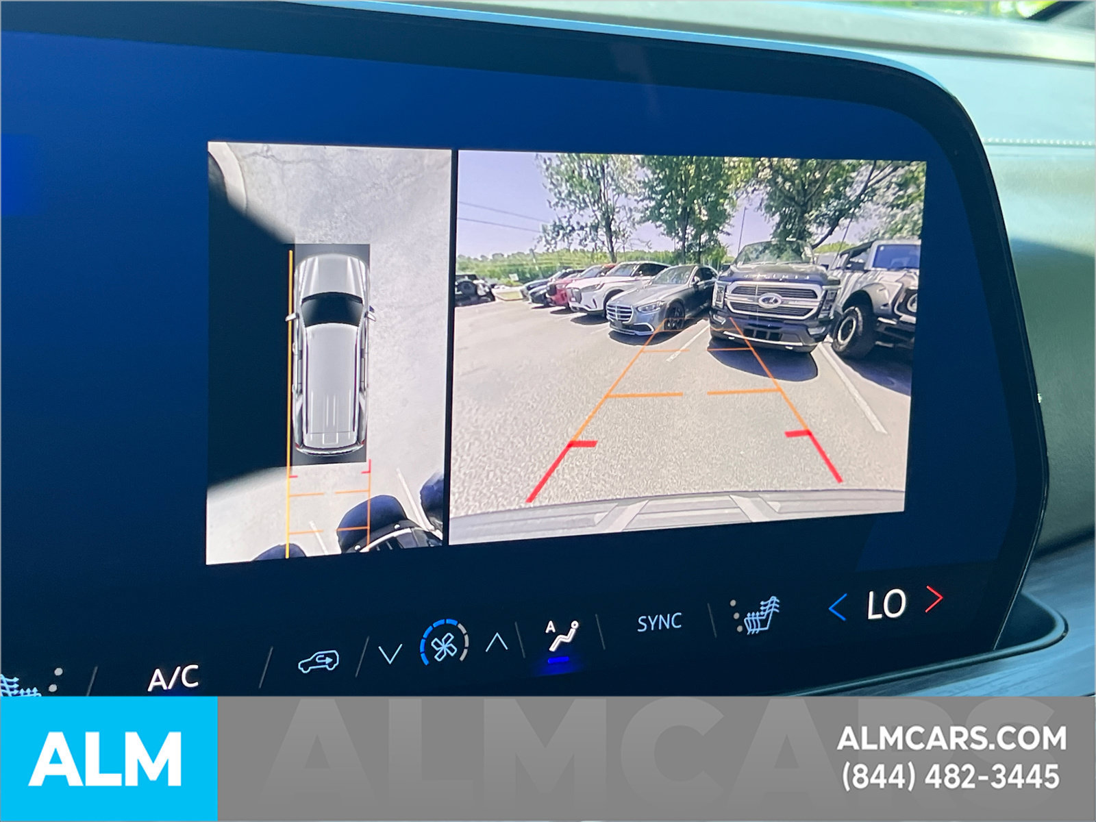Used 2025 Chevrolet Tahoe LT AWD/4WD image 35