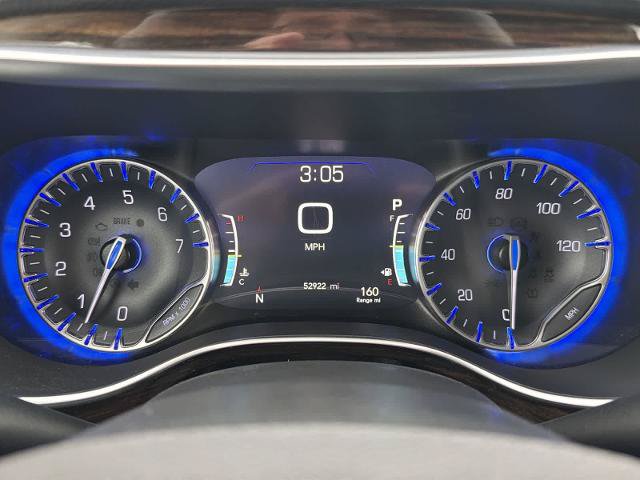 Used 2021 Chrysler Pacifica Limited w/ Uconnect Theater Family Group AWD/4WD image 33