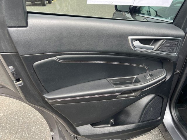 Certified 2022 Ford Edge Titanium AWD/4WD image 26