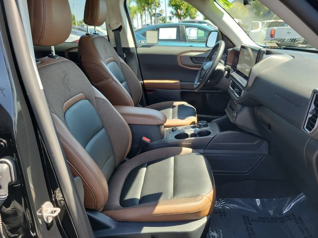 Certified 2025 Ford Bronco Sport Outer Banks w/ Outer Banks Tech Package+ AWD/4WD image 17