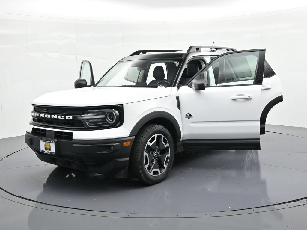 Certified 2022 Ford Bronco Sport Outer Banks w/ Tech Package AWD/4WD image 26