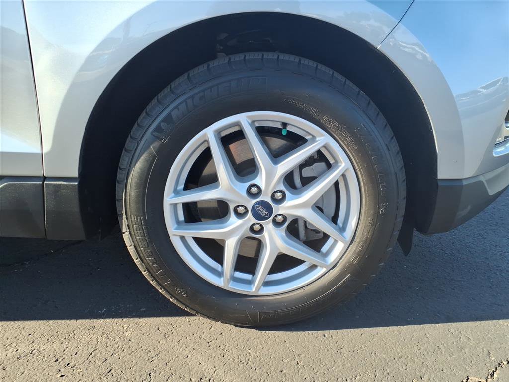 Certified 2022 Ford Edge SEL w/ Convenience Package image 9