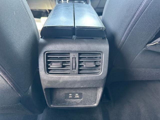 Used 2023 Nissan Rogue SV image 19