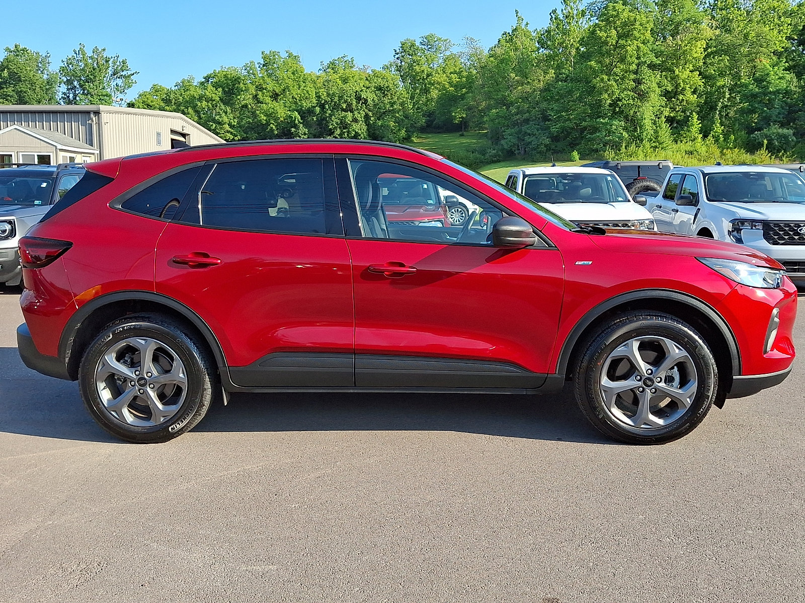 Certified 2025 Ford Escape ST-Line w/ Tech Pack #1 AWD/4WD image 12