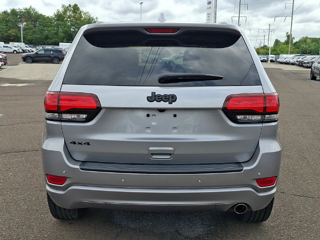 Used 2020 Jeep Grand Cherokee Altitude AWD/4WD image 5
