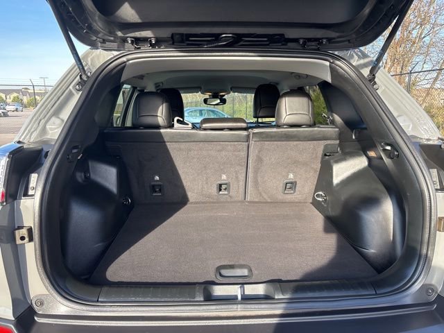 Used 2022 Jeep Cherokee Trailhawk image 11