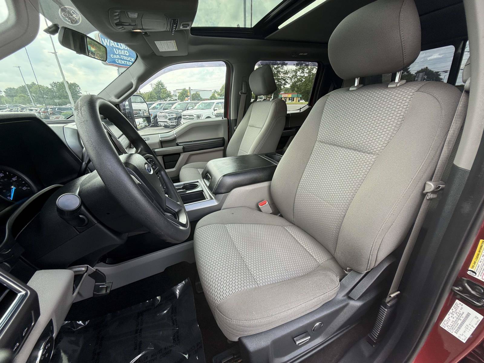 Certified 2017 Ford F250 XLT w/ XLT Premium Package AWD/4WD image 32