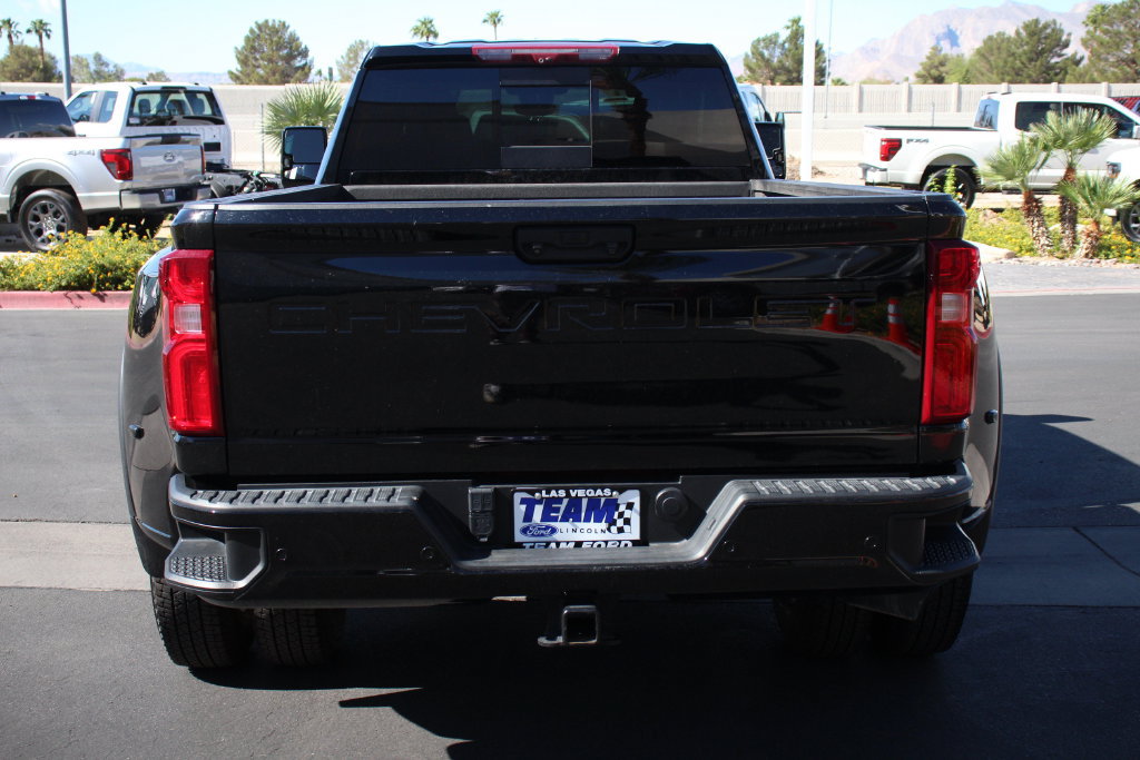 Used 2024 Chevrolet Silverado 3500 High Country w/ High Country Premium Package AWD/4WD image 7
