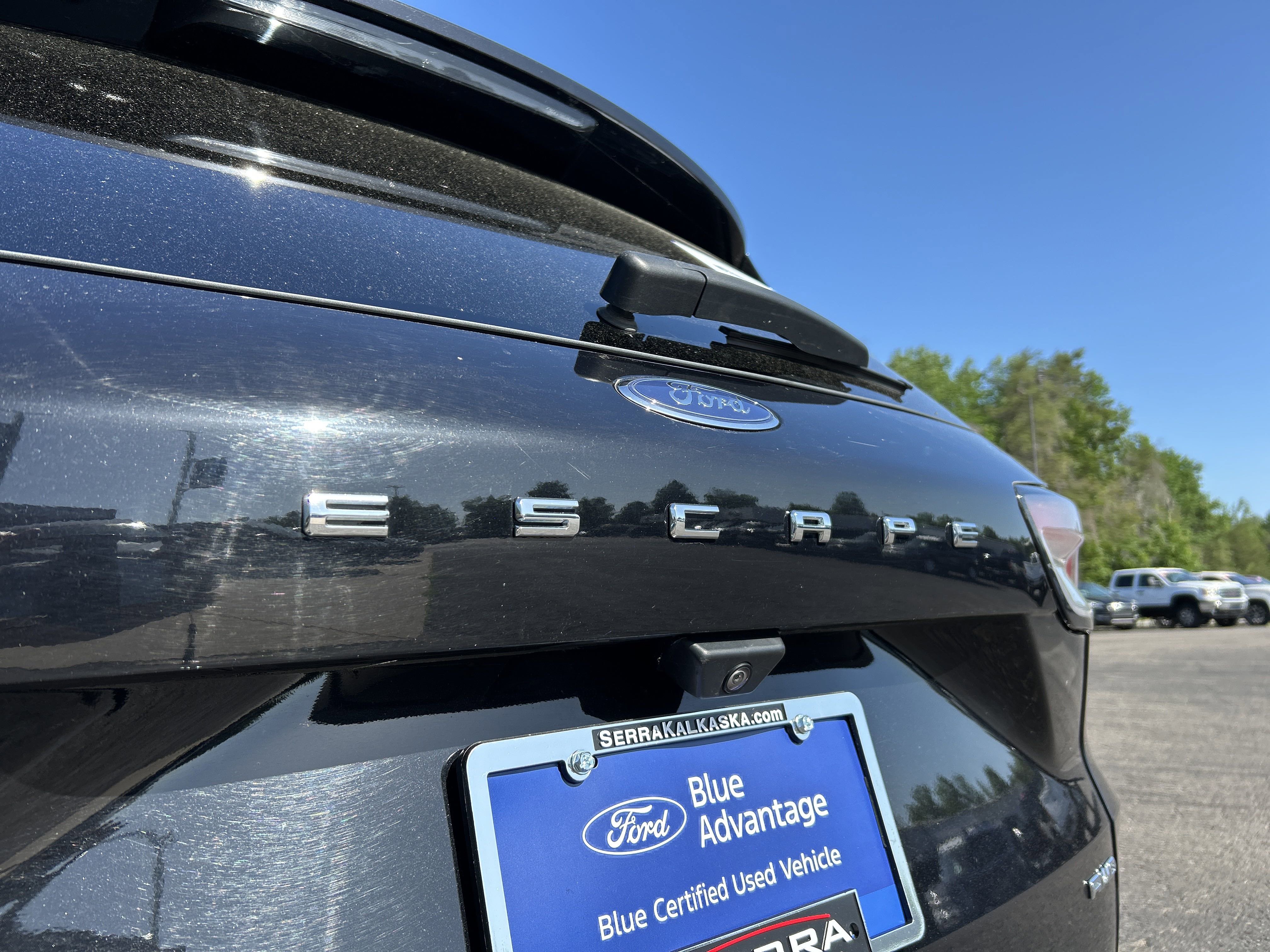 Certified 2022 Ford Escape Titanium image 57