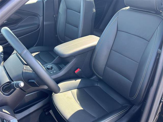 Used 2024 GMC Terrain SLT w/ Tech Package AWD/4WD image 10