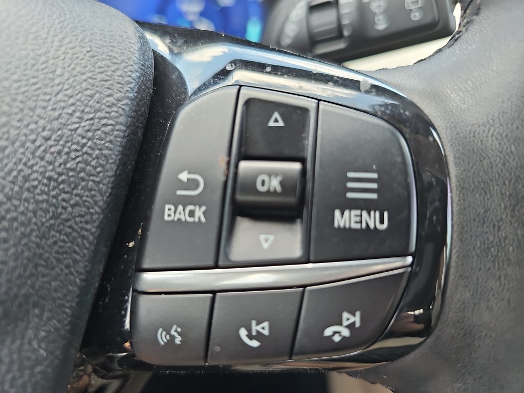 Certified 2022 Ford Escape SEL w/ Technology Package AWD/4WD image 18