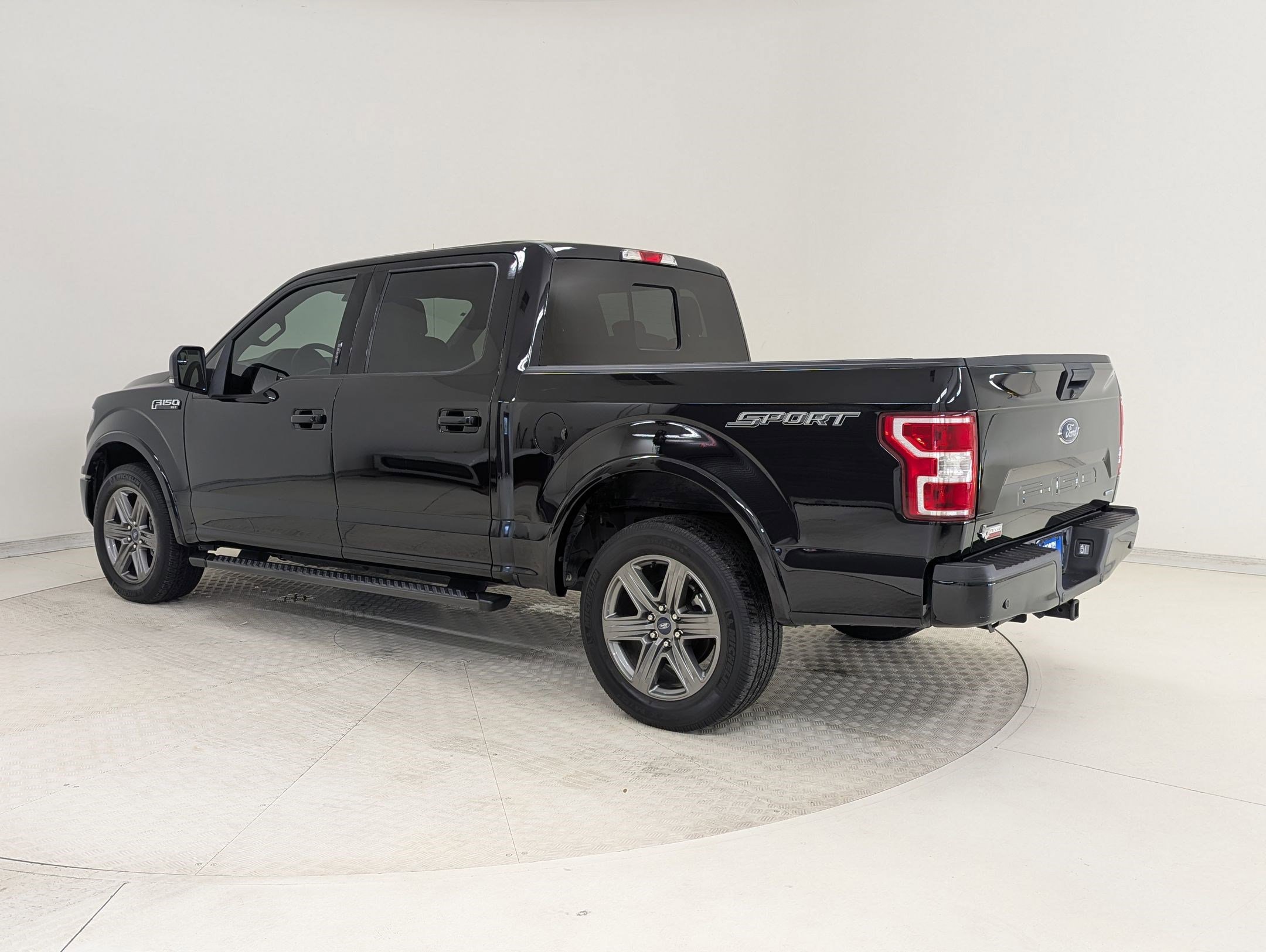 Certified 2020 Ford F150 XLT w/ Equipment Group 302A Luxury image 3