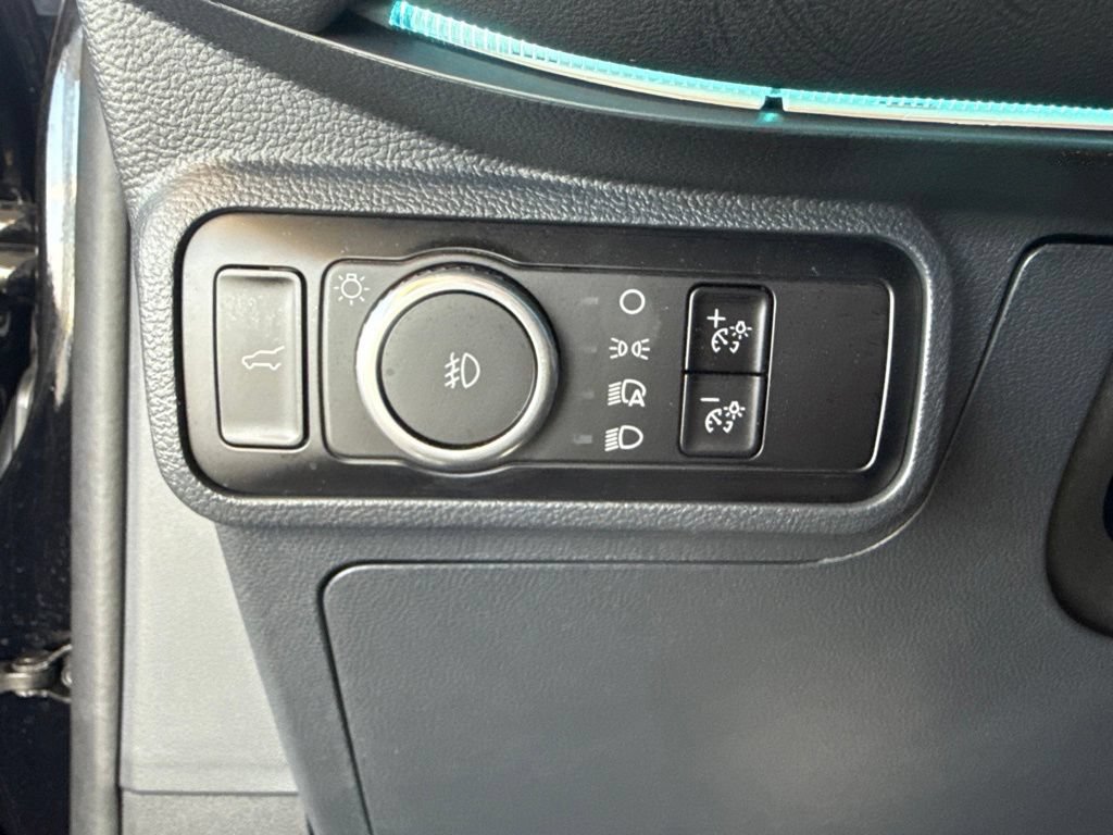 Certified 2025 Ford Explorer ST AWD/4WD image 15