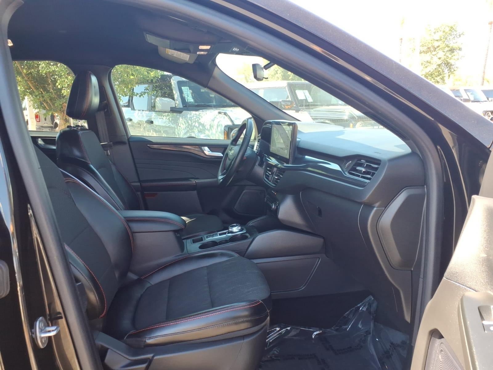 Certified 2024 Ford Escape ST-Line w/ Tech Pack #1 FWD image 11