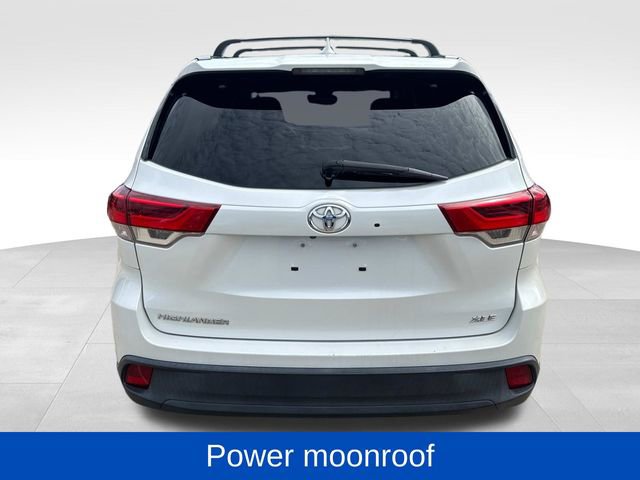 Used 2018 Toyota Highlander XLE FWD image 10