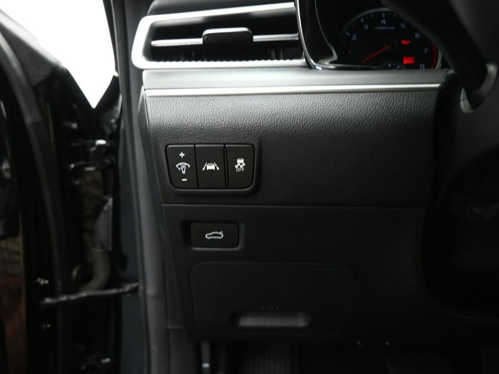 Used 2023 Kia K5 GT-Line w/ GT-Line Premium Package image 12