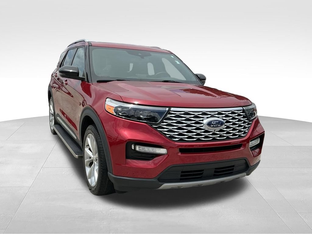 Certified 2023 Ford Explorer Platinum w/ Technology Package AWD/4WD image 17