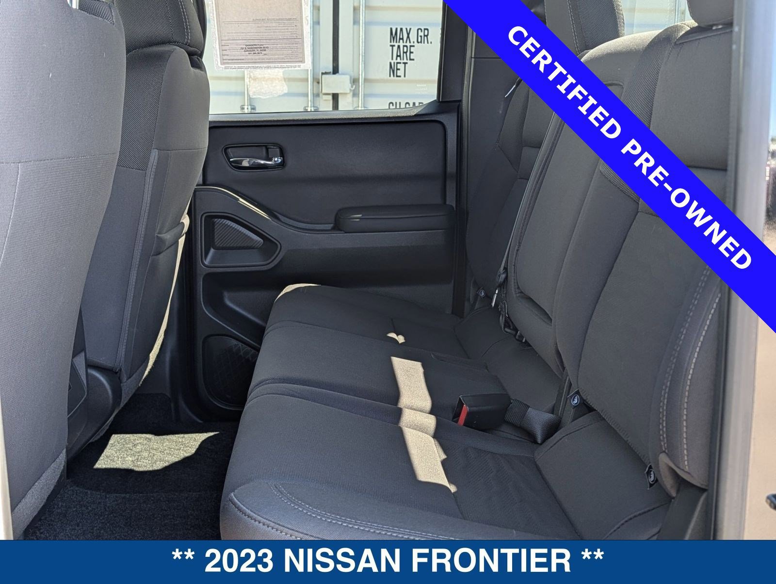 Used 2023 Nissan Frontier SV w/ Midnight Edition Package image 16