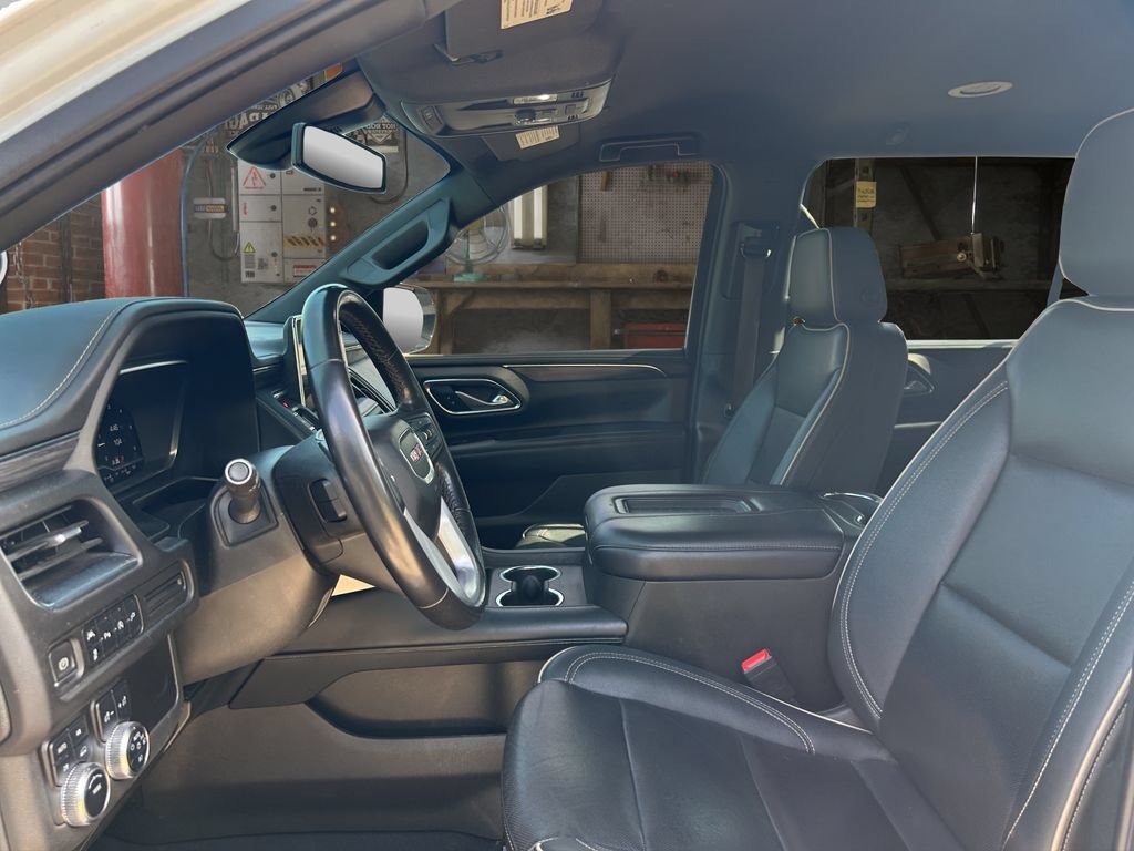 Used 2022 GMC Yukon XL SLT AWD/4WD image 19