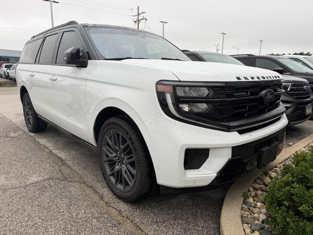Certified 2025 Ford Expedition Max Platinum w/ Stealth Performance Package AWD/4WD image 5