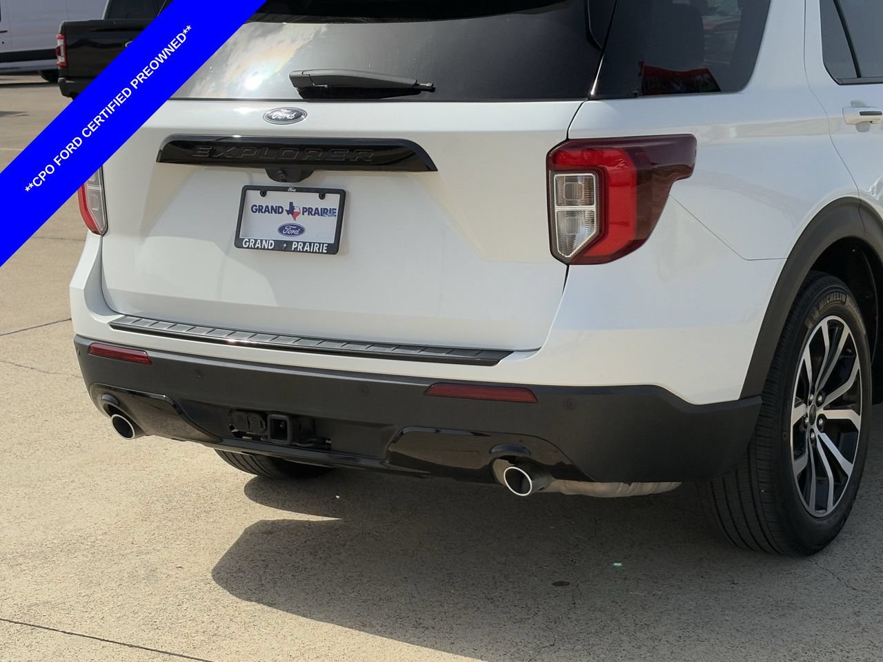 Certified 2023 Ford Explorer ST-Line w/ Class IV Trailer Tow Package RWD image 9