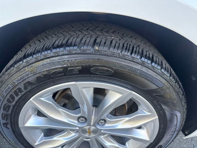 Used 2024 Chevrolet Malibu LT FWD image 9