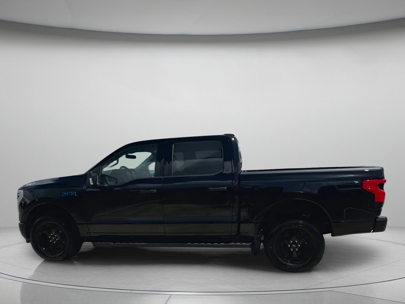 Certified 2025 Ford F150 Lightning XLT image 5