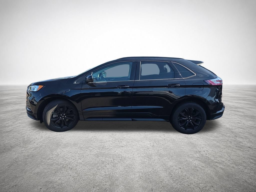 Certified 2022 Ford Edge SE w/ Black Appearance Package AWD/4WD image 5
